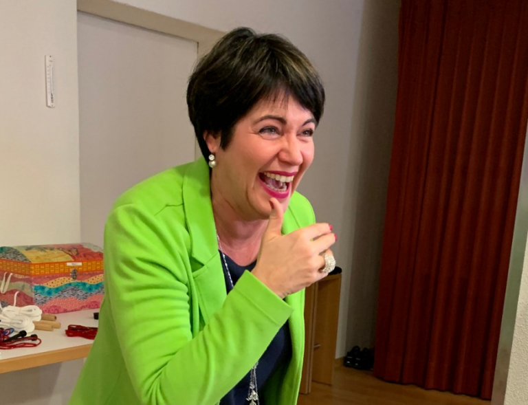 Maya Onken unterrichtet mit Humor