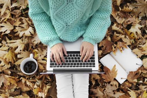 Herbst, Kaffee, Laptop, Notizbuch